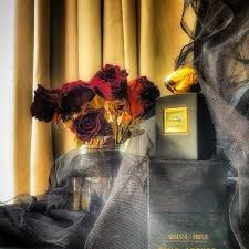 عطر یونیسکس جورجیو آرمانی پرایو رز دی عربی (لوزی ، ژیوادان ، اکسپرشنز ، lvl)